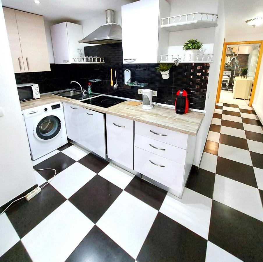 Elegant 3 Bedrooms, Wifi Free Costa Adeje  Kültér fotó