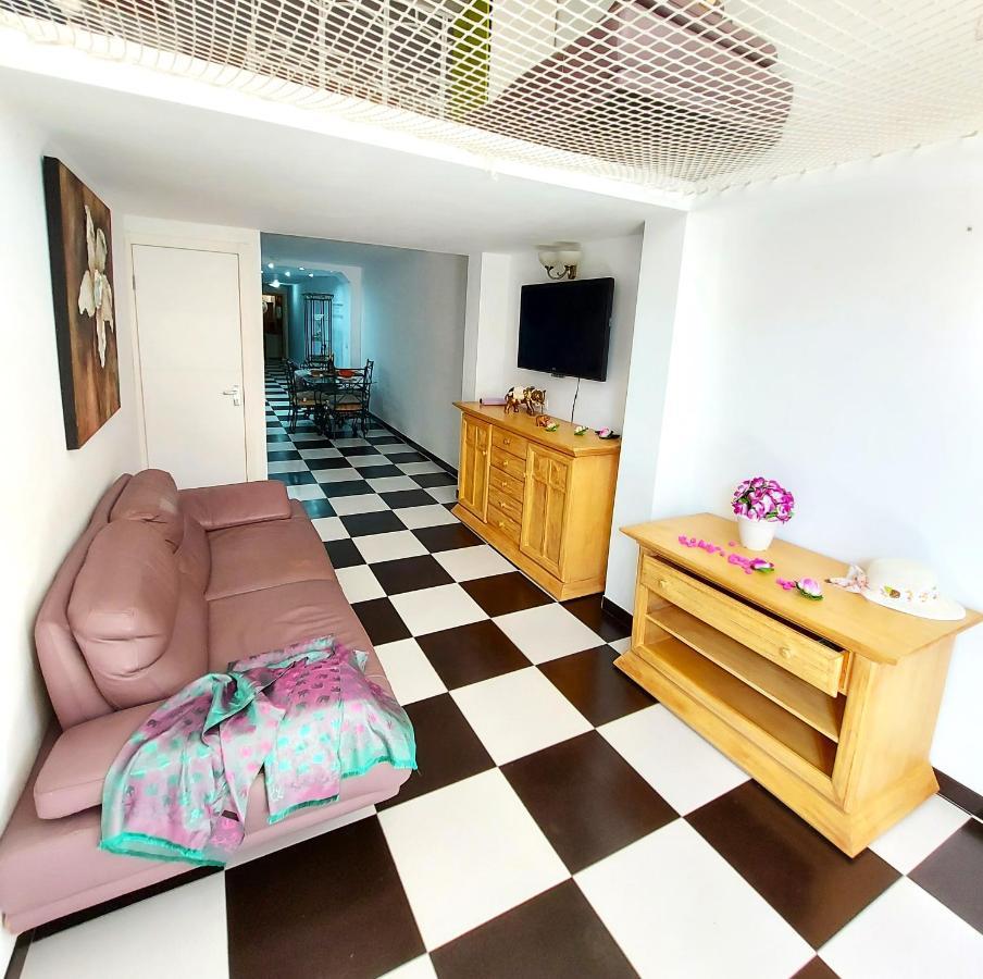 Elegant 3 Bedrooms, Wifi Free Costa Adeje  Kültér fotó